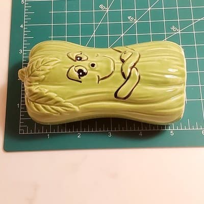 Vintage Anthropomorphic Celery Stalks Salt & Pepper Shakers Large Japan - Thumbnail 8
