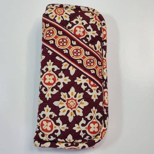 Vera Bradley Slim Eyeglass Readers Case in Medallion Pattern 100% Cotton
