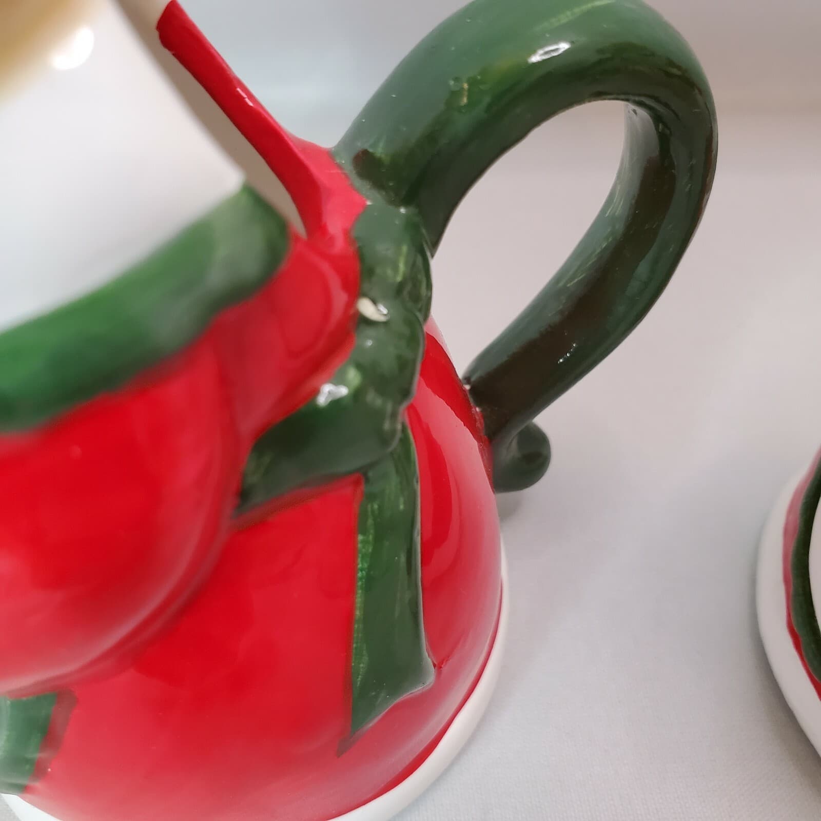 Christmas Holiday Mouse Mice Holding Presents Sugar and Creamer Set Taiwan - Thumbnail 3