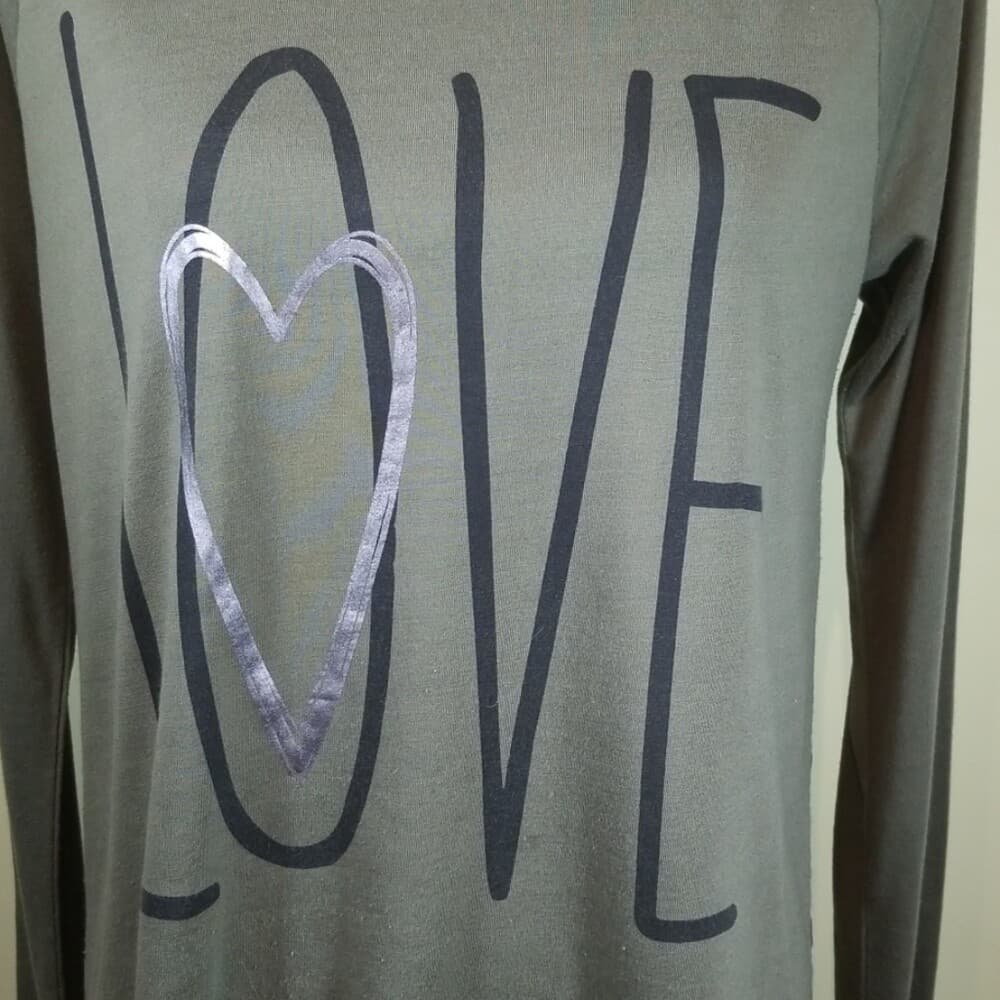 Hybrid Long Sleeve Graphic T-shirt Size Jr L High Low Hem Semi-Sheer Camo Back - Thumbnail 2