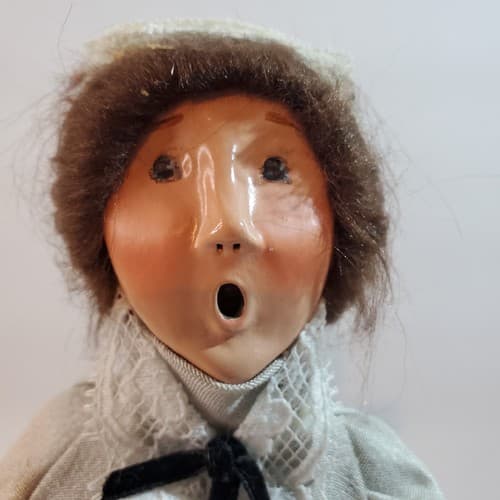 Vtg Byers Choice 1986 Woman Christmas Caroler w/ Fur Muff and Hat 13" Wood Base - Thumbnail 2
