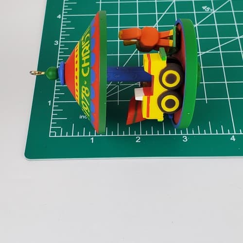 1978 Hallmark Cards Antique Toys Carousel #1 in the series Christmas Ornament - Thumbnail 8