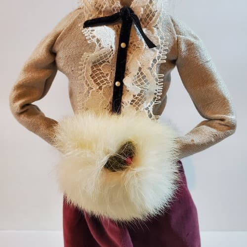 Vtg Byers Choice 1986 Woman Christmas Caroler w/ Fur Muff and Hat 13" Wood Base - Thumbnail 3
