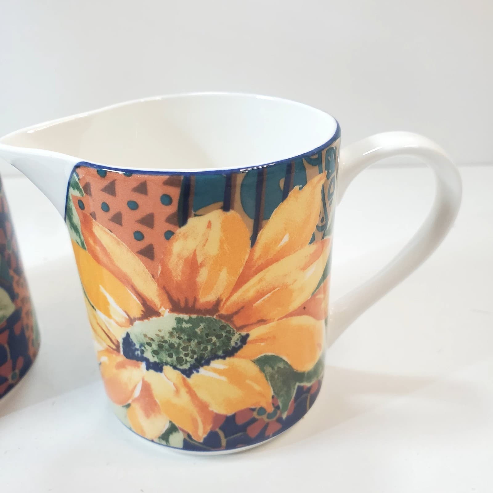 Victoria Beale Casual Accents Sonata 9014 Cream & Sugar Set Sunflower Porcelain - Thumbnail 6