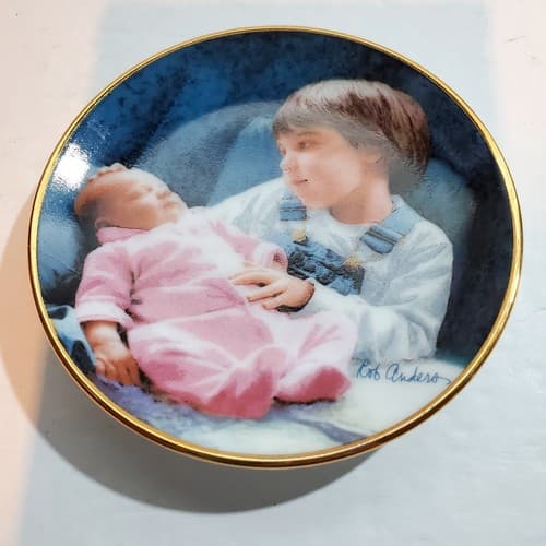 Vintage 1997 Porterfield's Rob Anders Miniature Plate In Good Hands #2274A