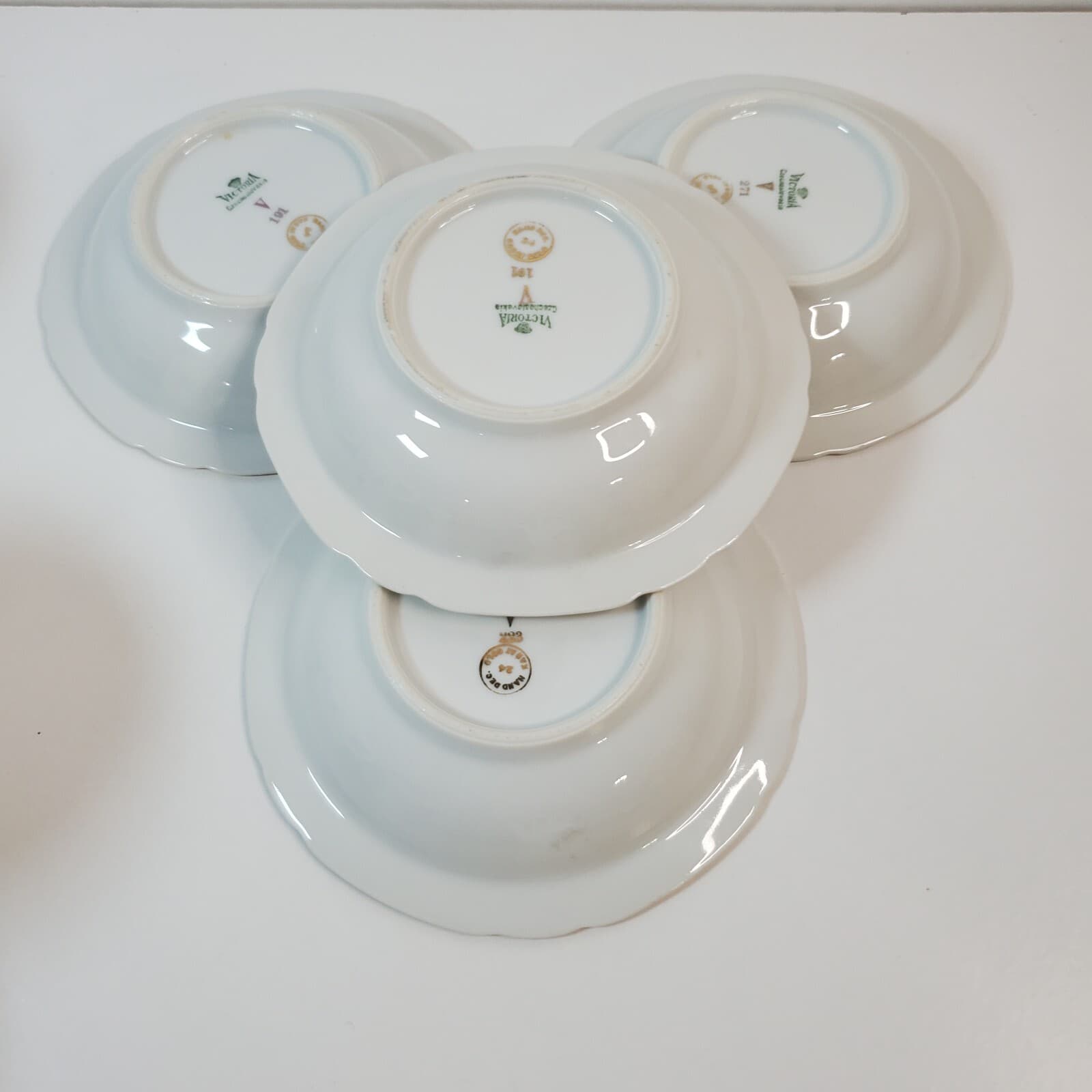 Vintage Victoria China Czechoslovakia Ornate Set of 4 Berry Bowls 24K Trim - Thumbnail 5