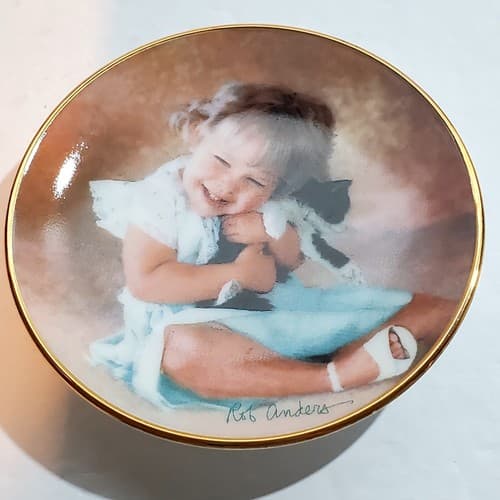 Vintage 1998 Porterfield's Rob Anders Miniature Plate Cuddling Up #1523A