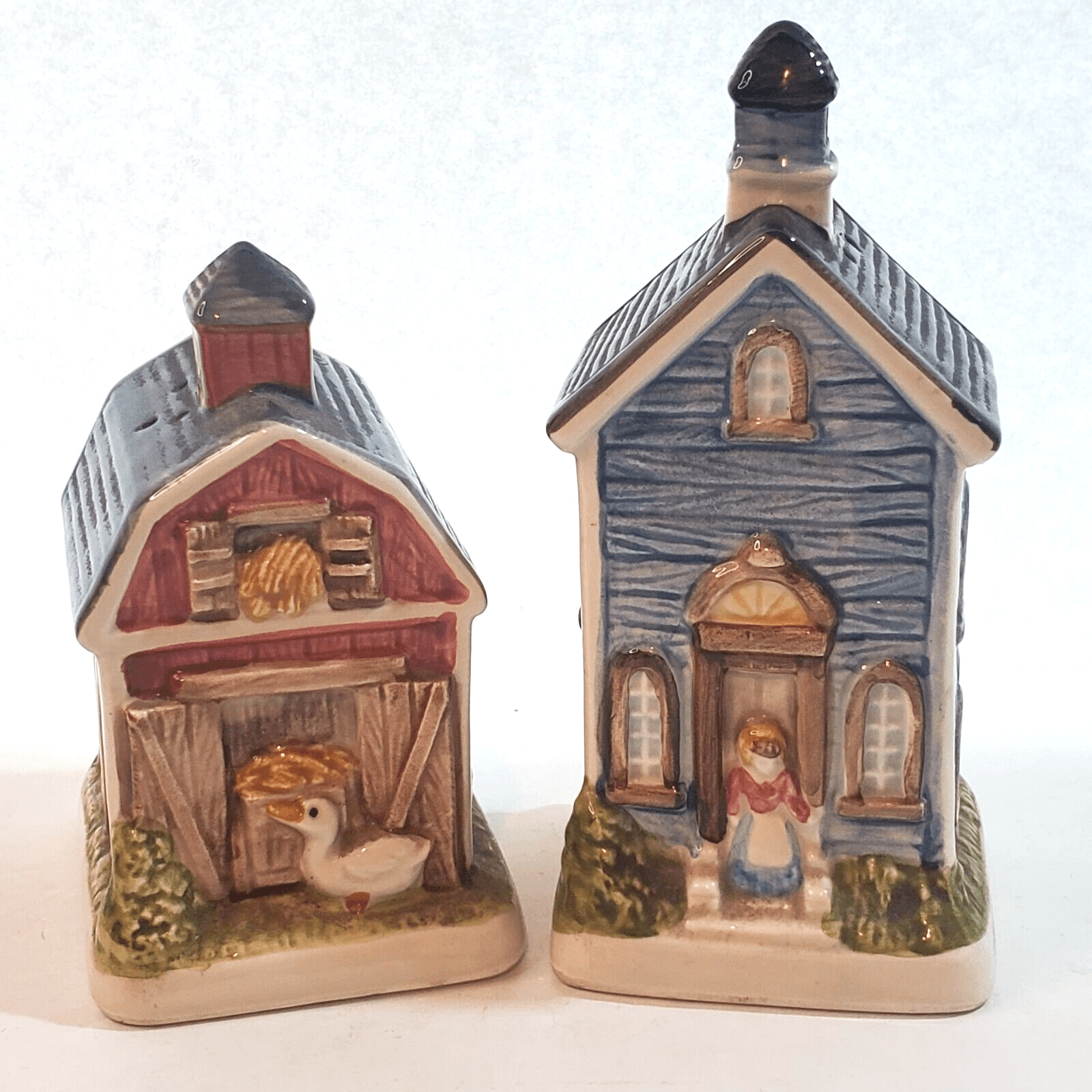 Vintage Gibson Greetings Otagiri Japan Farmhouse Barn Salt & Pepper Shaker Set