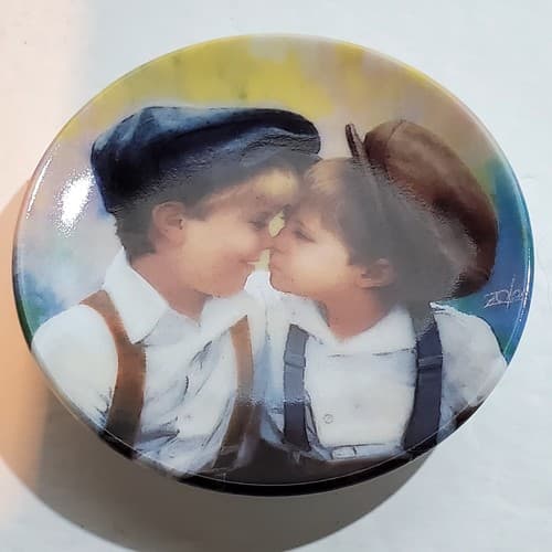 Vintage 1994 Pemberton & Oakes Donald Zolan Miniature Plate Two of A Kind #8335A
