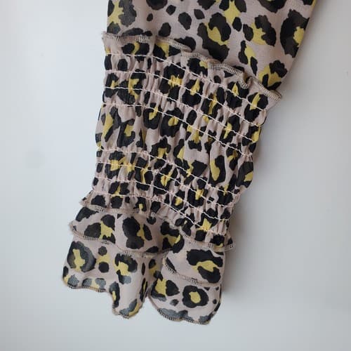 Nanette Lepore Women's Animal Print Blouse Size Small Long Ruffled Sleeve Lined - Thumbnail 3