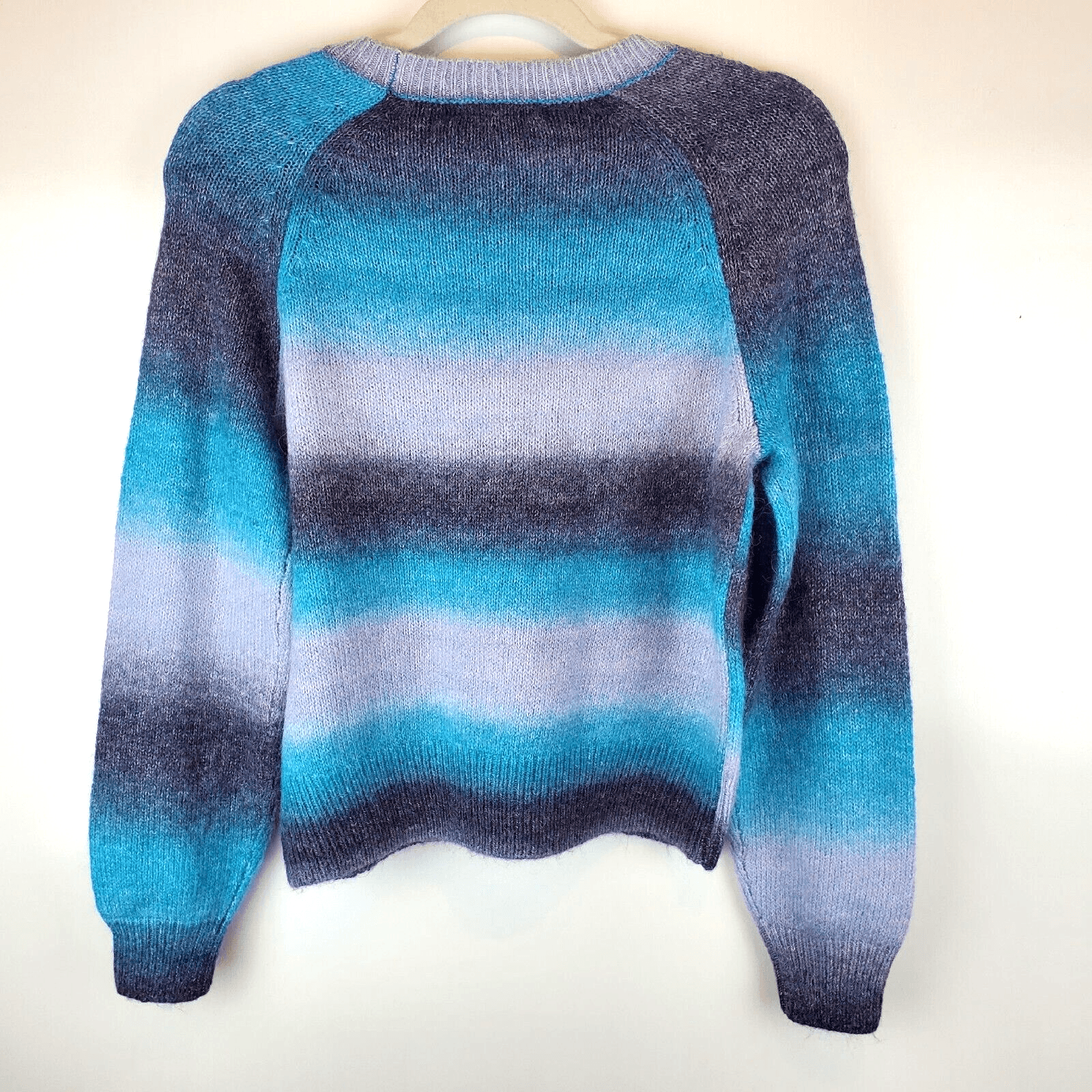 BB Dakota Steve Madden Ladies Size Small Blue Gray Ombre Fuzzy Sweater NEW - Thumbnail 2