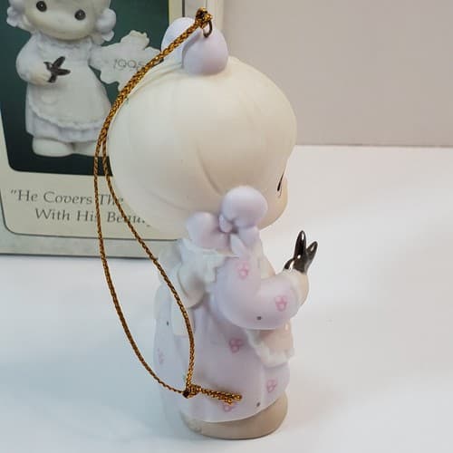 Vtg Precious Moments He Covers The Earth With His Beauty 1995 Christmas Ornament - Thumbnail 5
