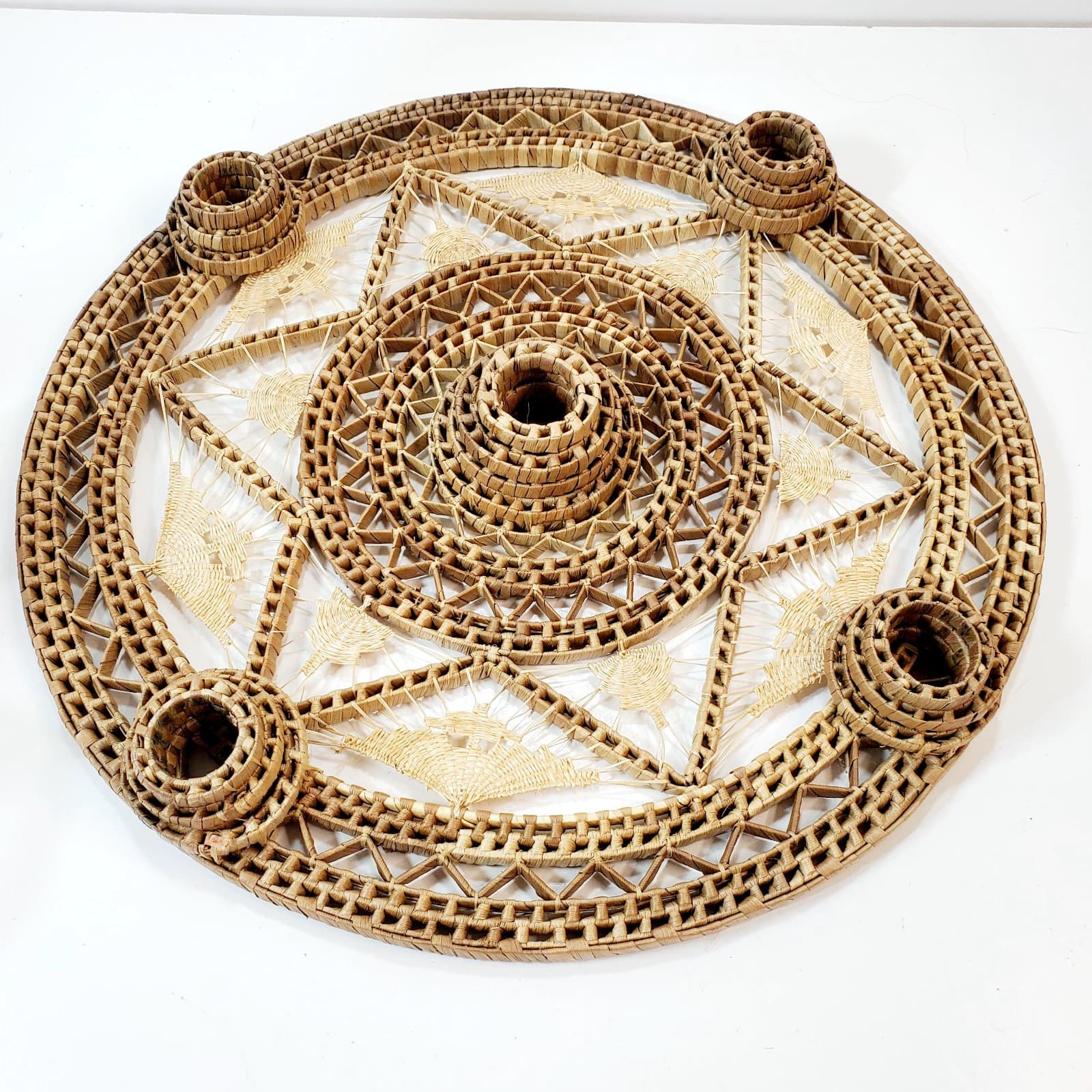 Vintage Footed 12 inch Woven Straw Rattan Wicker Trivet Hot Pad Boho Wall Decor - Thumbnail 4