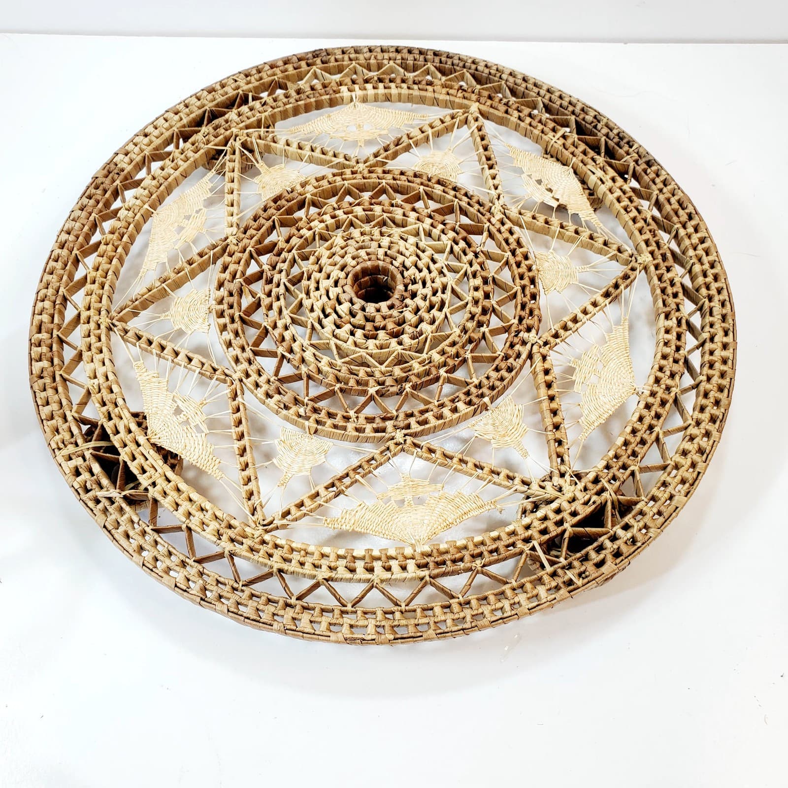 Vintage Footed 12 inch Woven Straw Rattan Wicker Trivet Hot Pad Boho Wall Decor