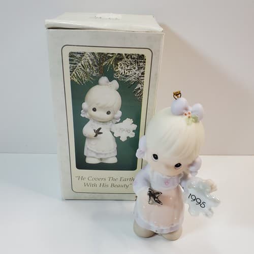 Vtg Precious Moments He Covers The Earth With His Beauty 1995 Christmas Ornament