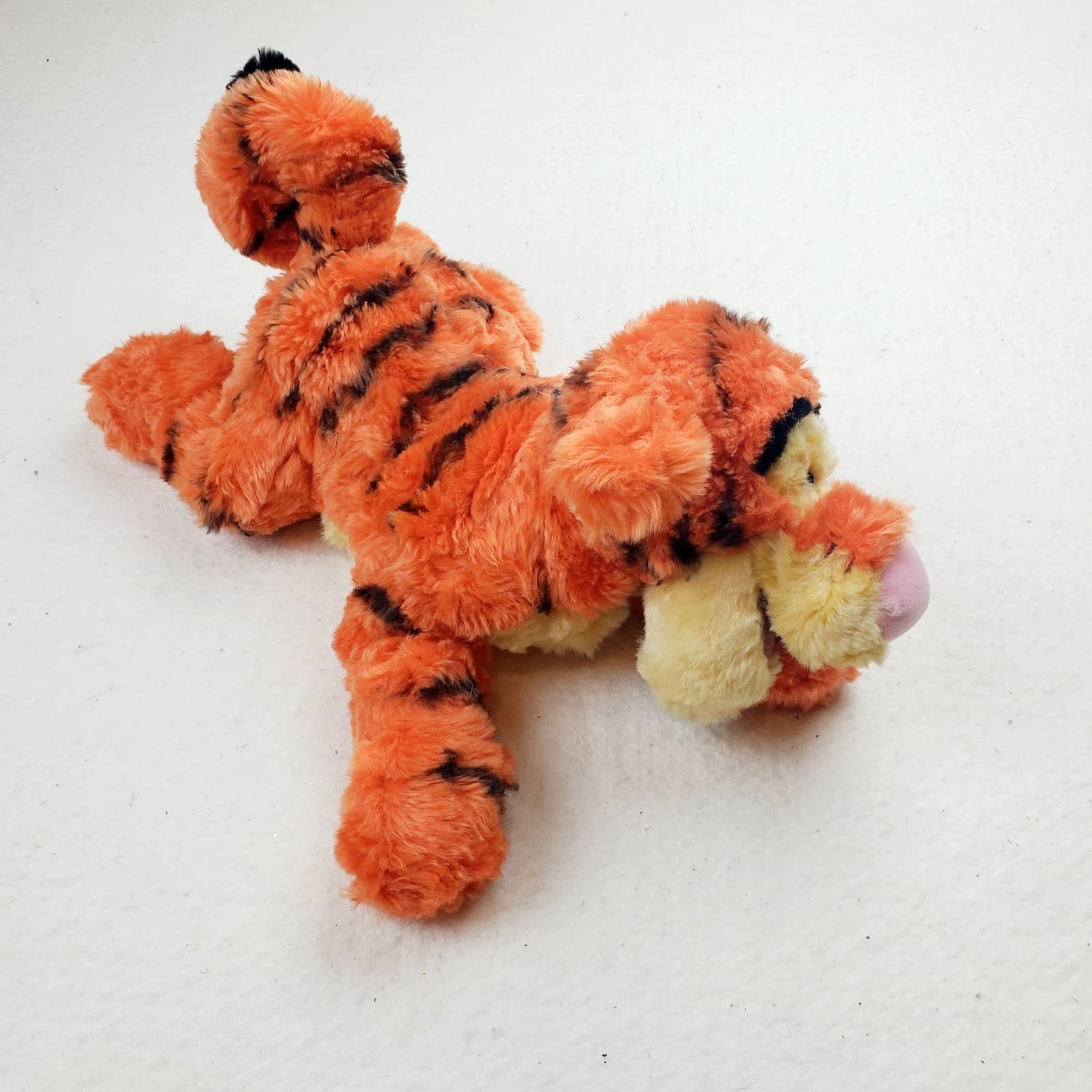 Vtg DISNEY STORE Fluffy MG Lying TIGGER PLUSH Winnie The Pooh Stuffed Animal Toy - Thumbnail 2