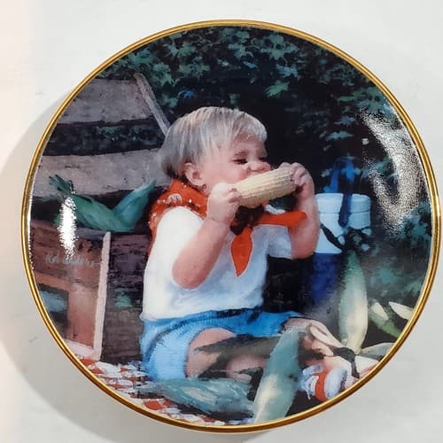 Vintage 1996 Porterfield's Rob Anders Miniature Plate Digging In #2157A