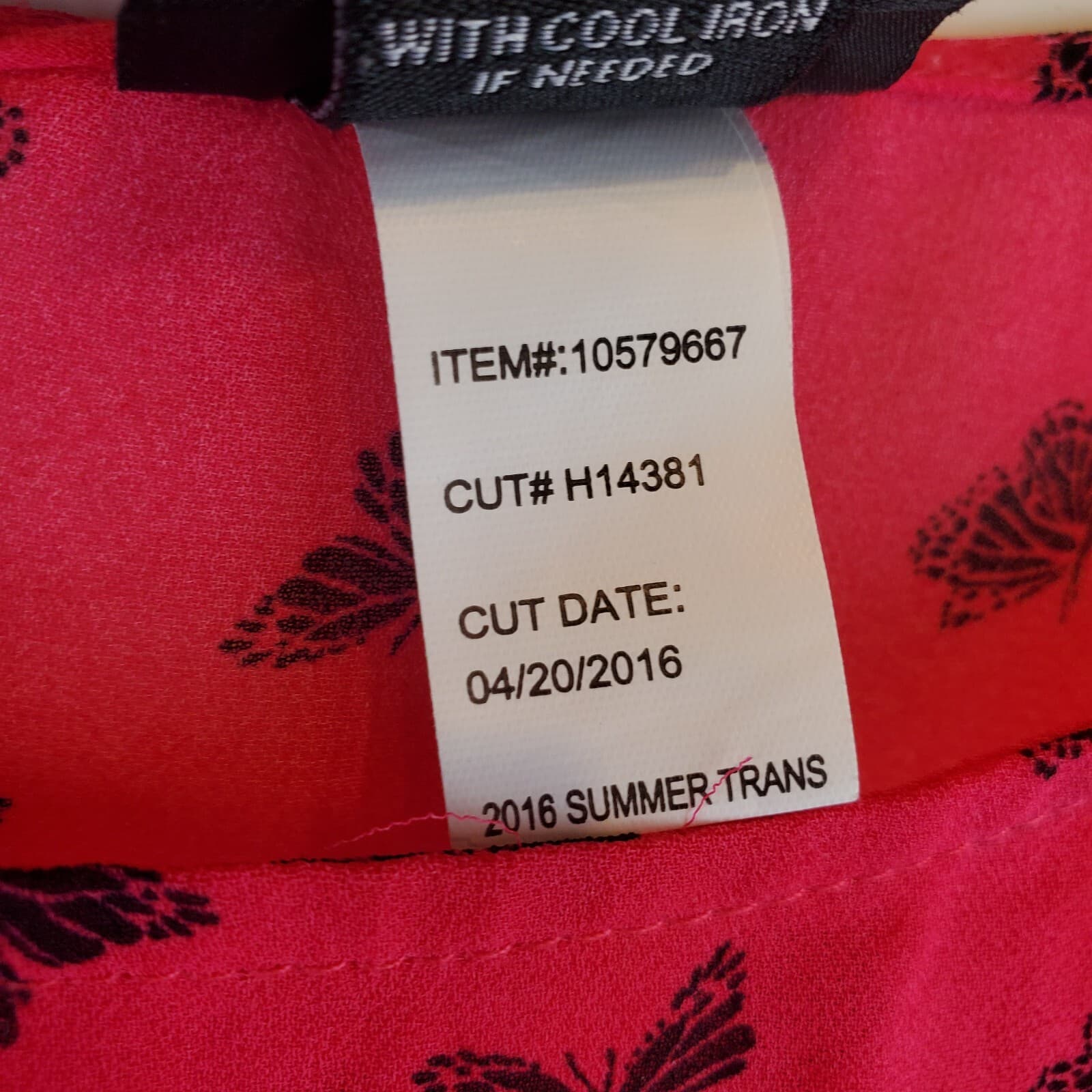 Torrid Women's Butterfly Print Blouse Size 5 Semi-Sheer Short Sleeve Button Back - Thumbnail 8