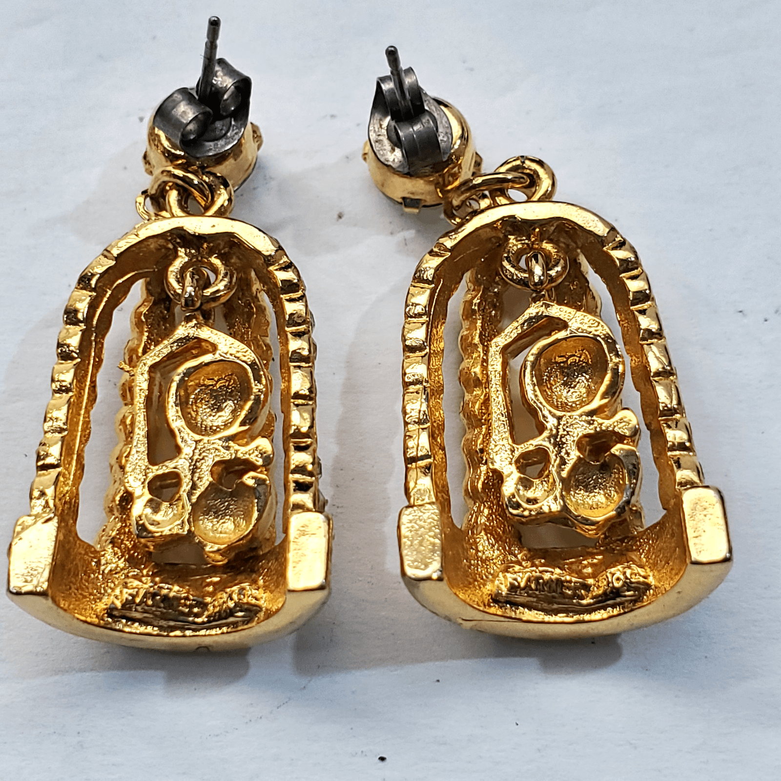 Tweety Bird Cage Gold Tone CLear Rhinestones Dangle Earrings Signed Warner Bros - Thumbnail 3