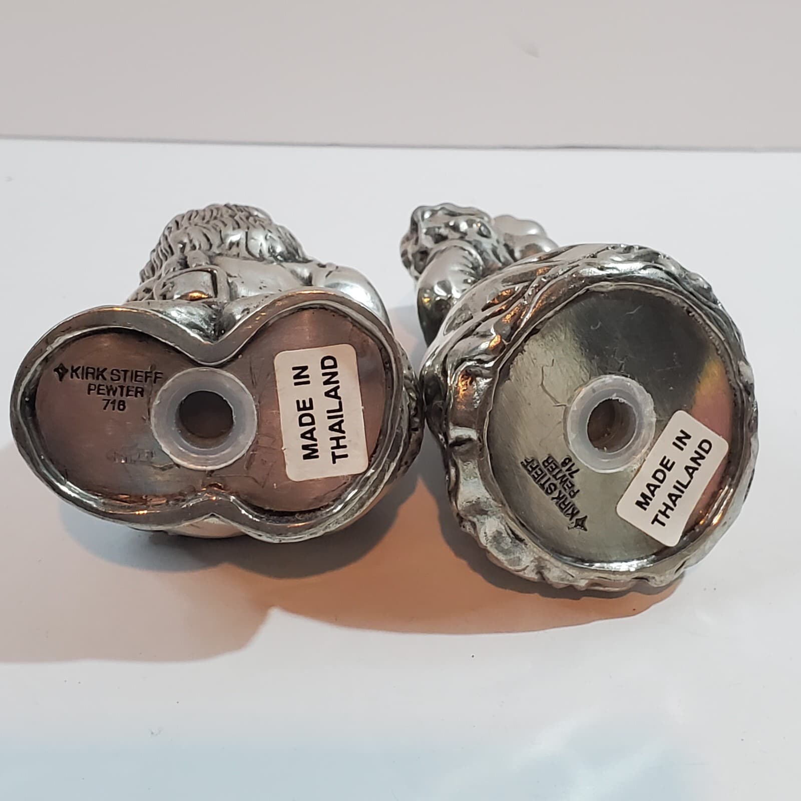 Vtg Kissing Santa & Mrs Claus 3” Salt & Pepper Shakers Kirk Stieff Pewter 716 - Thumbnail 8
