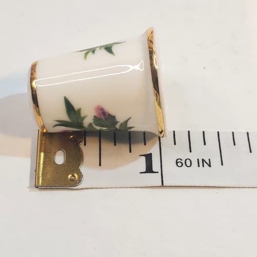 Vintage Set of 2 Aynsley Porcelain Thimbles Pink Flowers Floral Collection - Thumbnail 9