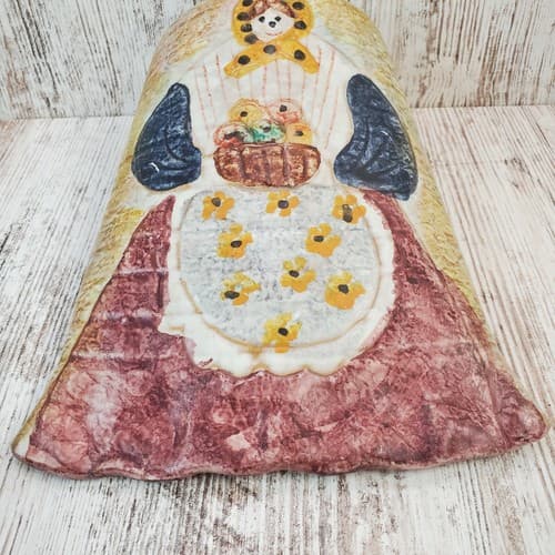 Wall Pocket Terra Cotta Hand Painted Peasant Woman Made In Italy Rustic Decor - Thumbnail 4