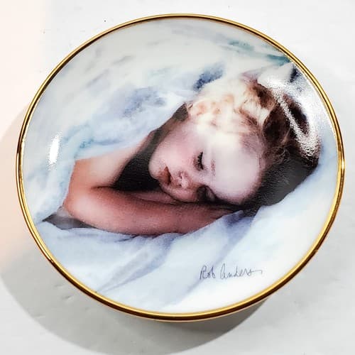 Vintage 1998 Porterfield's Rob Anders Miniature Plate Tucked In #1229A