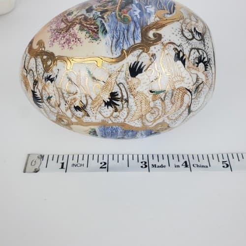 Vintage Hand Painted Satsuma Porcelain Egg Geisha Girl Birds Motif 4.5 in - Thumbnail 7