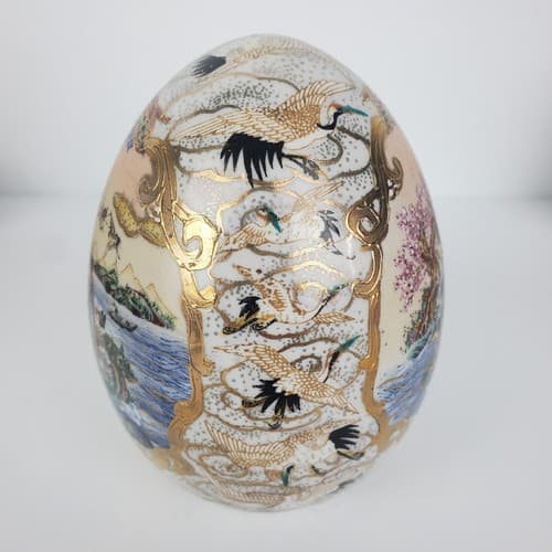 Vintage Hand Painted Satsuma Porcelain Egg Geisha Girl Birds Motif 4.5 in - Thumbnail 2
