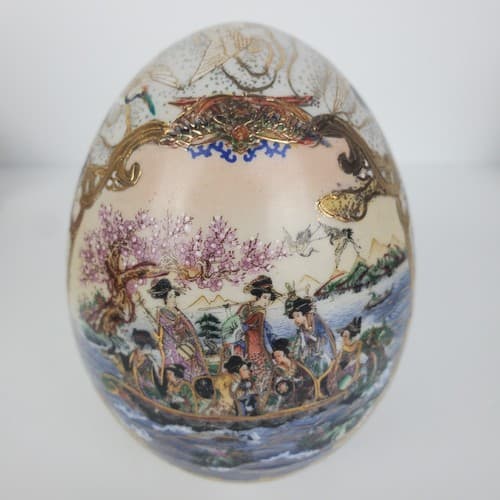 Vintage Hand Painted Satsuma Porcelain Egg Geisha Girl Birds Motif 4.5 in - Thumbnail 3
