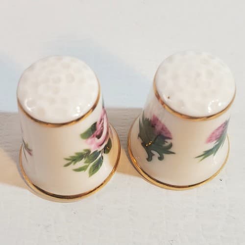 Vintage Set of 2 Aynsley Porcelain Thimbles Pink Flowers Floral Collection - Thumbnail 5