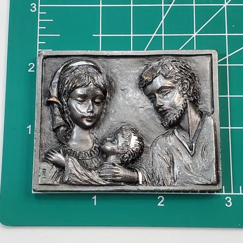 Vintage Peltro Cesellato Mano Miniature Small 3D Pewter Plaque Holy Family Italy - Thumbnail 4