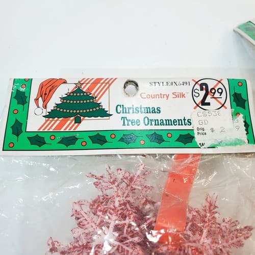 2 Vtg Country Craft Red White Soft Plastic Snowflake Garland Glitter Christmas - Thumbnail 3