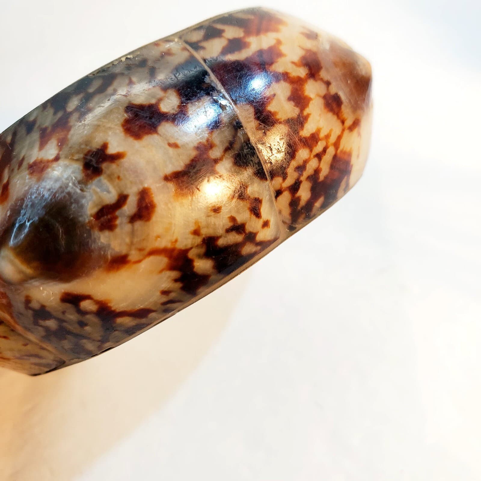 Vintage Shell & Metal Bangle Bracelet Wide Chunky Brown Cream Spotted Pattern - Thumbnail 6