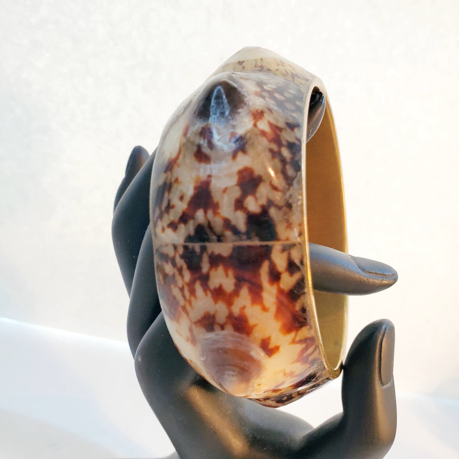 Vintage Shell & Metal Bangle Bracelet Wide Chunky Brown Cream Spotted Pattern - Thumbnail 3