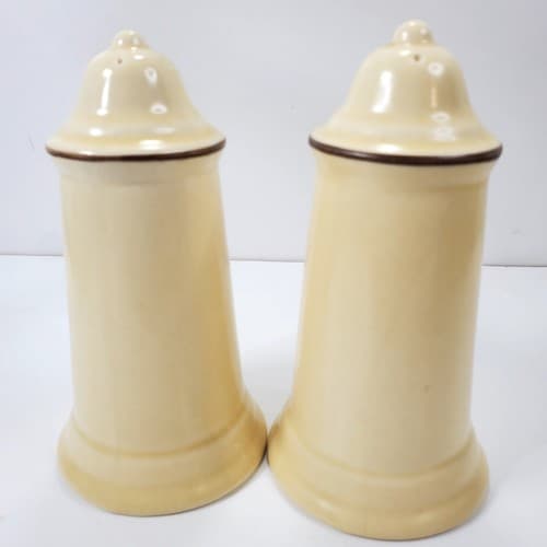 Vintage Pfaltzgraff Village Pattern Salt and Pepper Shakers Beige Brown - Thumbnail 3