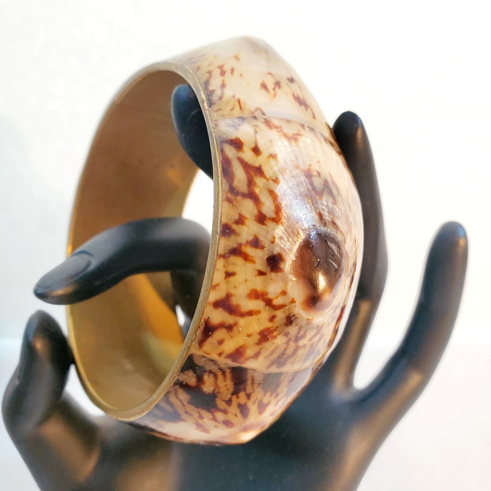 Vintage Shell & Metal Bangle Bracelet Wide Chunky Brown Cream Spotted Pattern - Thumbnail 5