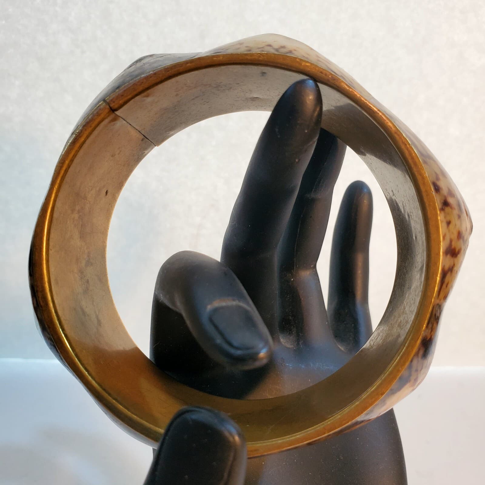 Vintage Shell & Metal Bangle Bracelet Wide Chunky Brown Cream Spotted Pattern - Thumbnail 2