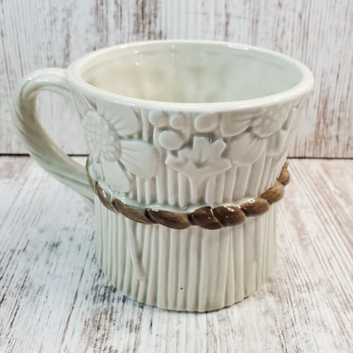 Vintage 1975 Fitz & Floyd Off-White Flower Floral Bouquet Brown Bow Coffee Mug - Thumbnail 3