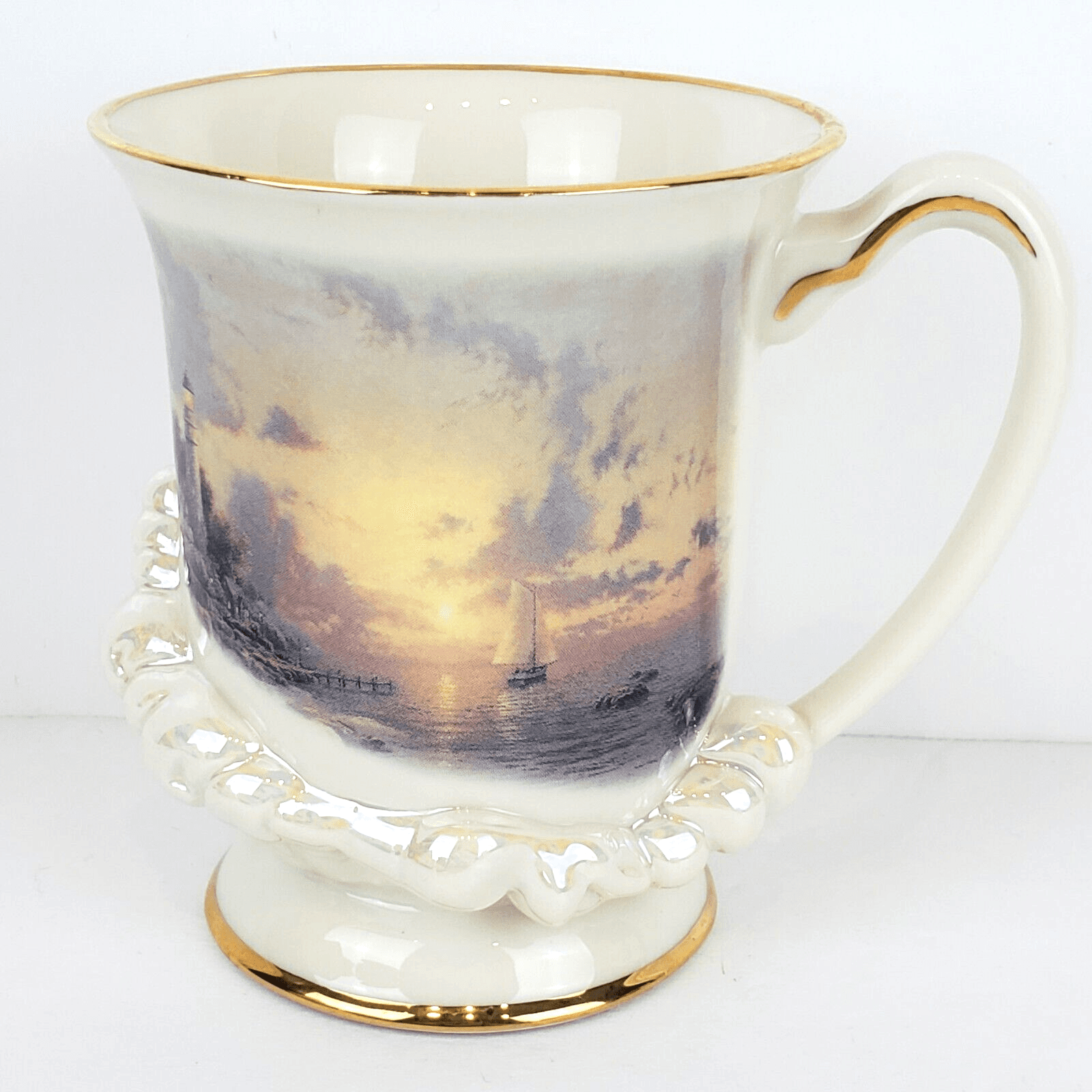 Lenox 2004 Thomas Kinkade The Seaside Lighthouse Gold Trim 3D Mug Fine China
