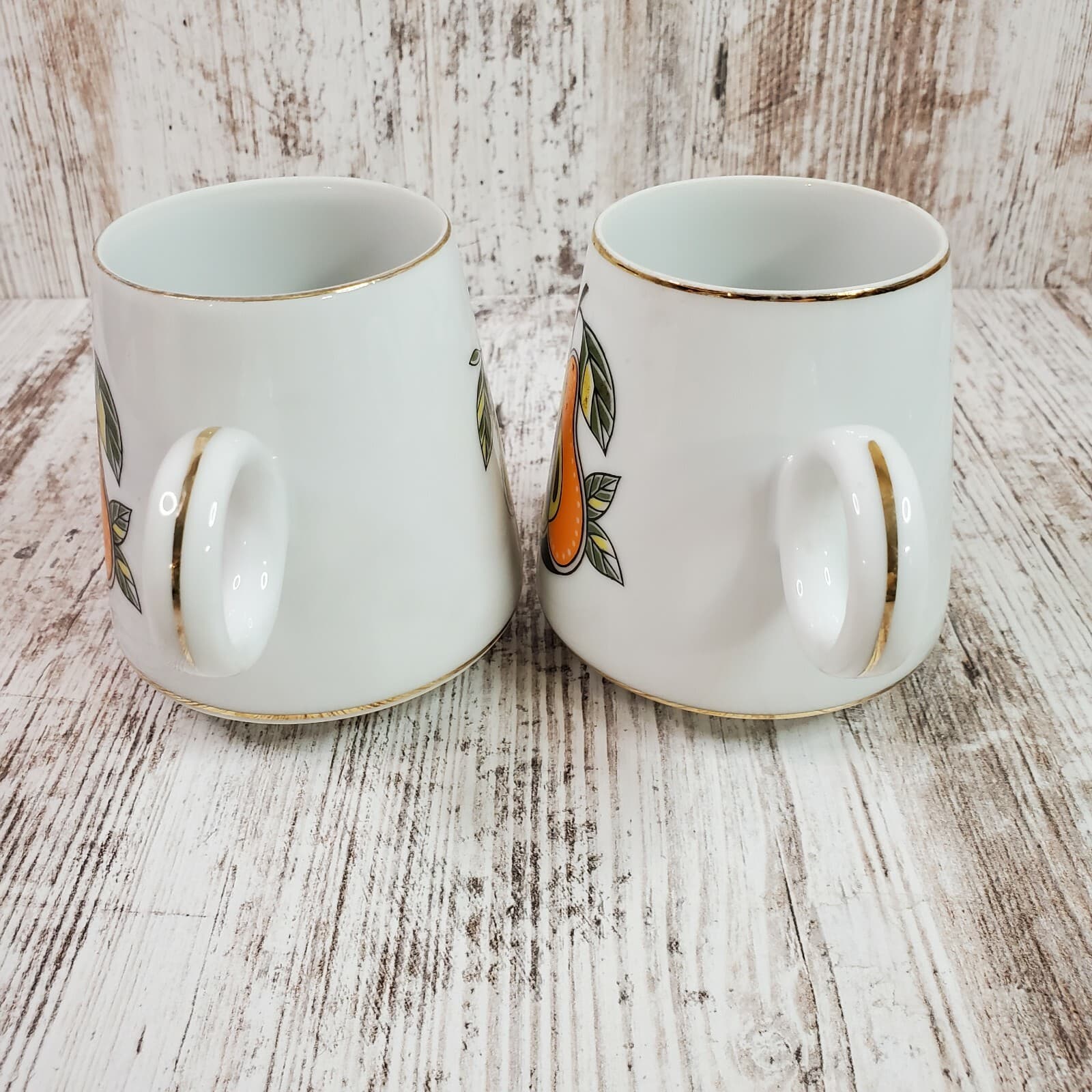 Vintage Mid Century Modern Graduated Ceramic Mugs Cups Pear Design Set of 2 - Thumbnail 3