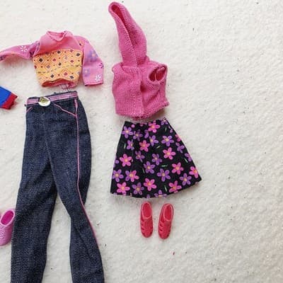 Vintage 1990s Mattel Barbie Fashion Doll Clothes Dress Skirt Top Jeans Shoes - Thumbnail 5