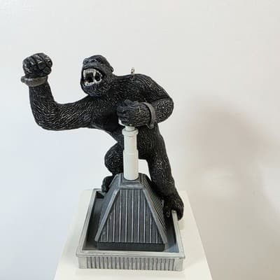 King Kong Hallmark Keepsake 2010 Ornament Movie Empire State Building - Thumbnail 4