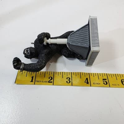 King Kong Hallmark Keepsake 2010 Ornament Movie Empire State Building - Thumbnail 12