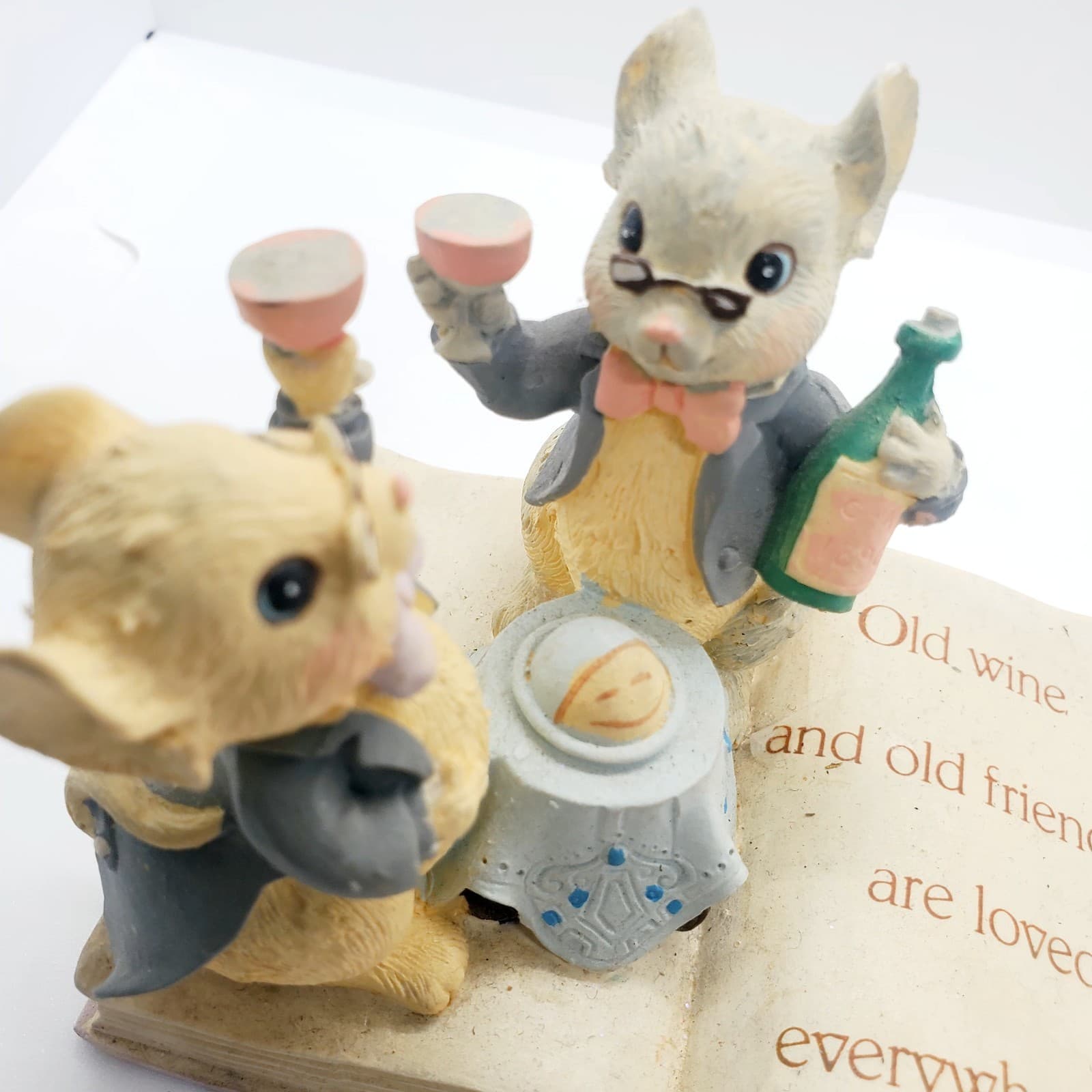 Vtg 1992 Enesco Christmas Mice on Book, Old Wine and Friends Quote Saying Figure - Thumbnail 3