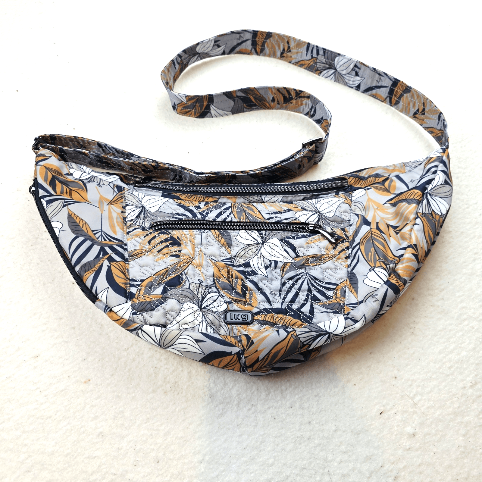 Lug Multicolor Tropical Travel Boomerang Freestyle Sling Crossbody Shoulder Bag