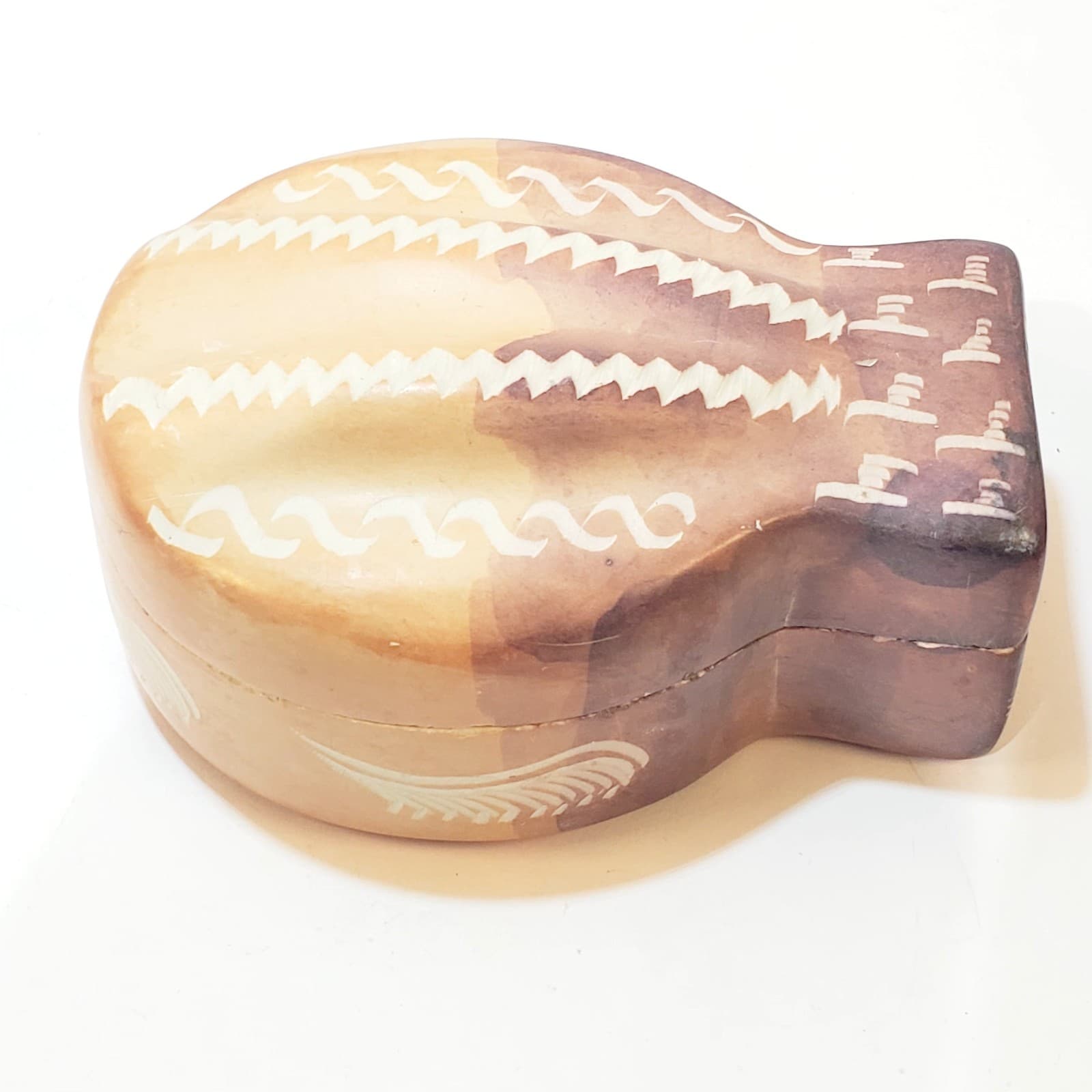 Handcarved African Soapstone Trinket Box Etched Outer Shell Shaped Kenya 4" - Thumbnail 4