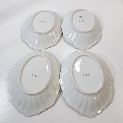 Set of 4 Andrea By Sadek Leaf Shaped Porcelain Trinket Dishes White Gold Trim - Thumbnail 7