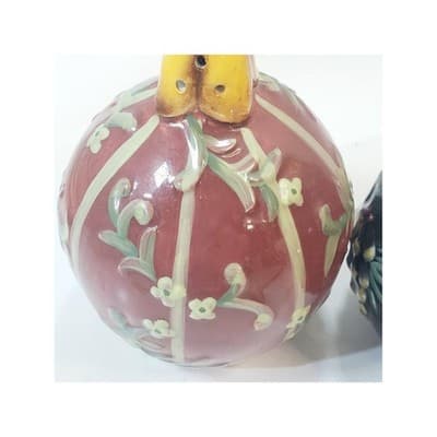 Vintage CIC Ceramic Christmas Ball Ornaments Salt and Pepper Shakers - Thumbnail 2