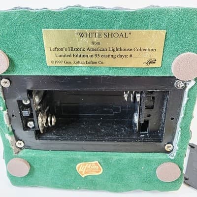 1997 Lefton Historic American Lighthouse White Shoal Blinking Lights Works VIDEO - Thumbnail 11